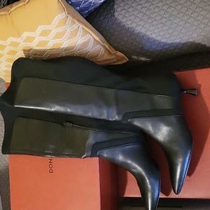 Donald/Pliner Burke-01 Black Calf Boot Size 10